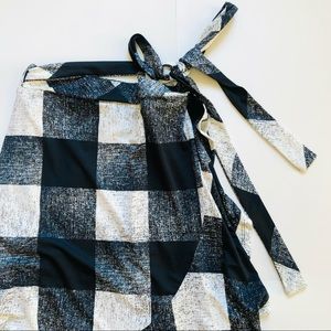 LulaRoe Bella Wrap Skirt